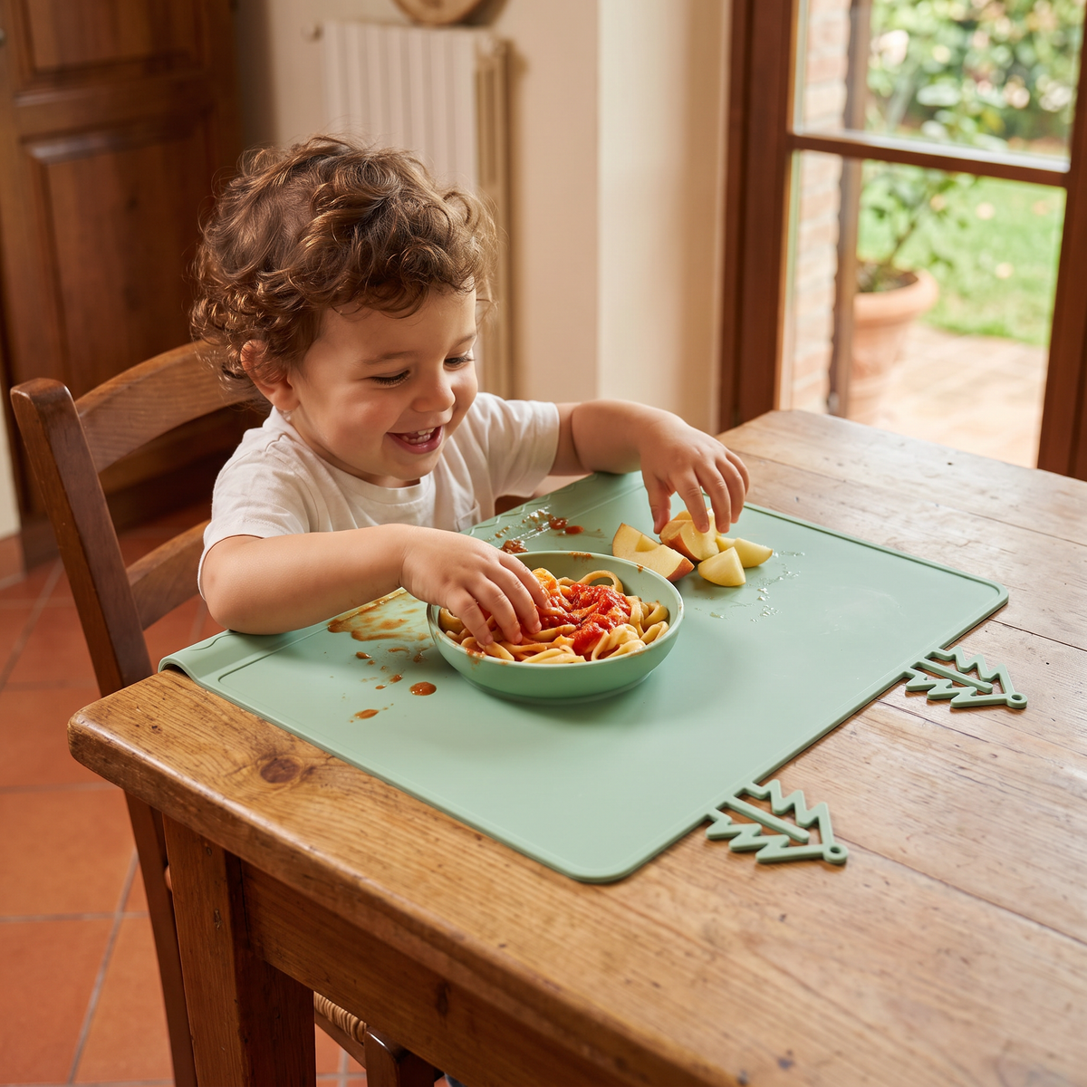 BabySafe Tovaglietta in Silicone Pratica e Igienica per Bambini con Bordo Rialzato