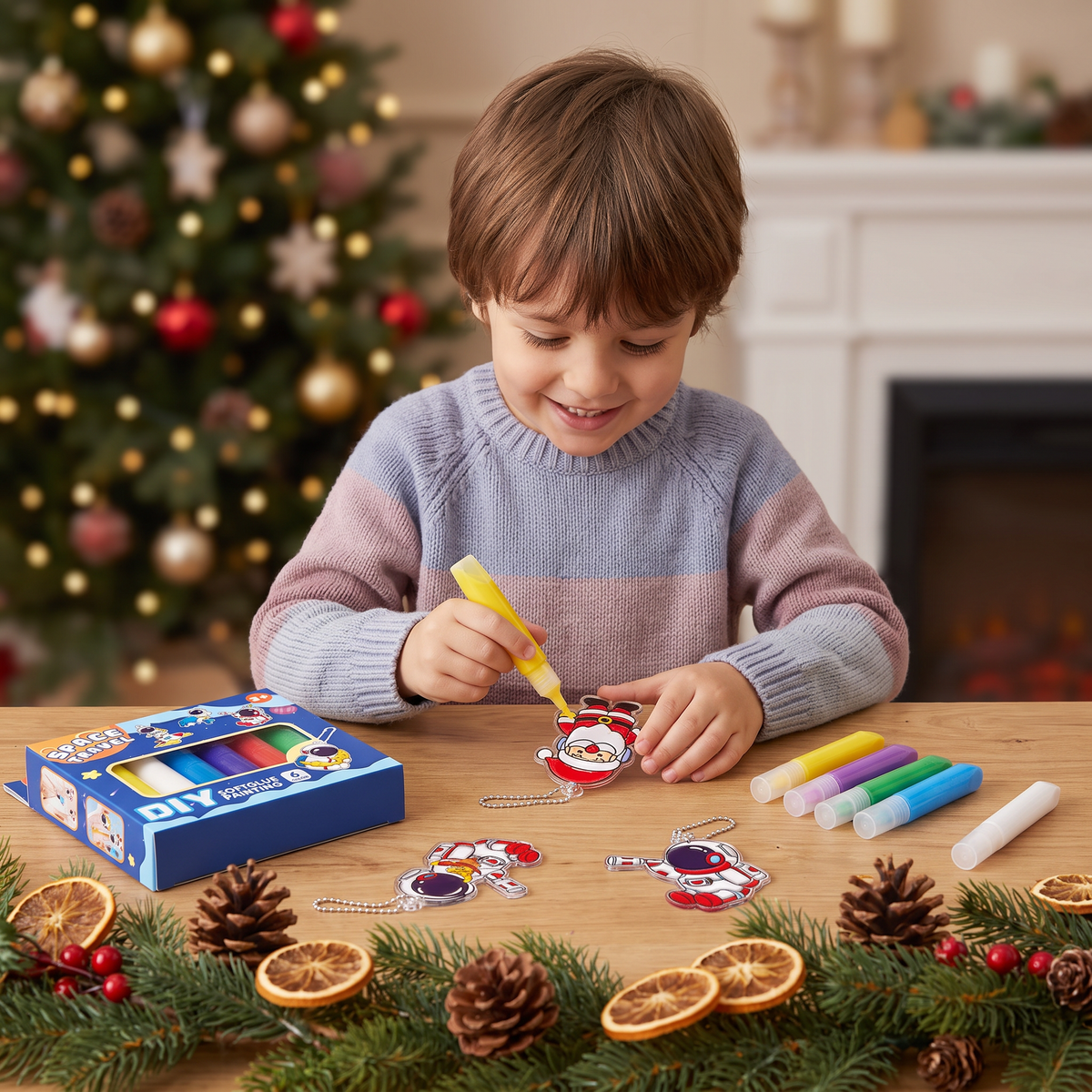 Kit creativo DIY di Natale per bambini per decorare gli addobbi con la pittura, senza colla né cottura